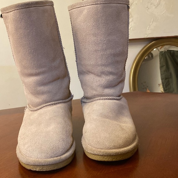 BearPaw Size 8 Women’s Genuine Suede Boots Shearling Winter - Picture 1 of 10